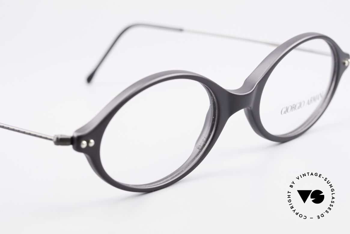 Giorgio Armani 378 90er Unisex Brille Oval Small, ein ungetragenes G. Armani Original aus den 90ern, Passend für Herren und Damen