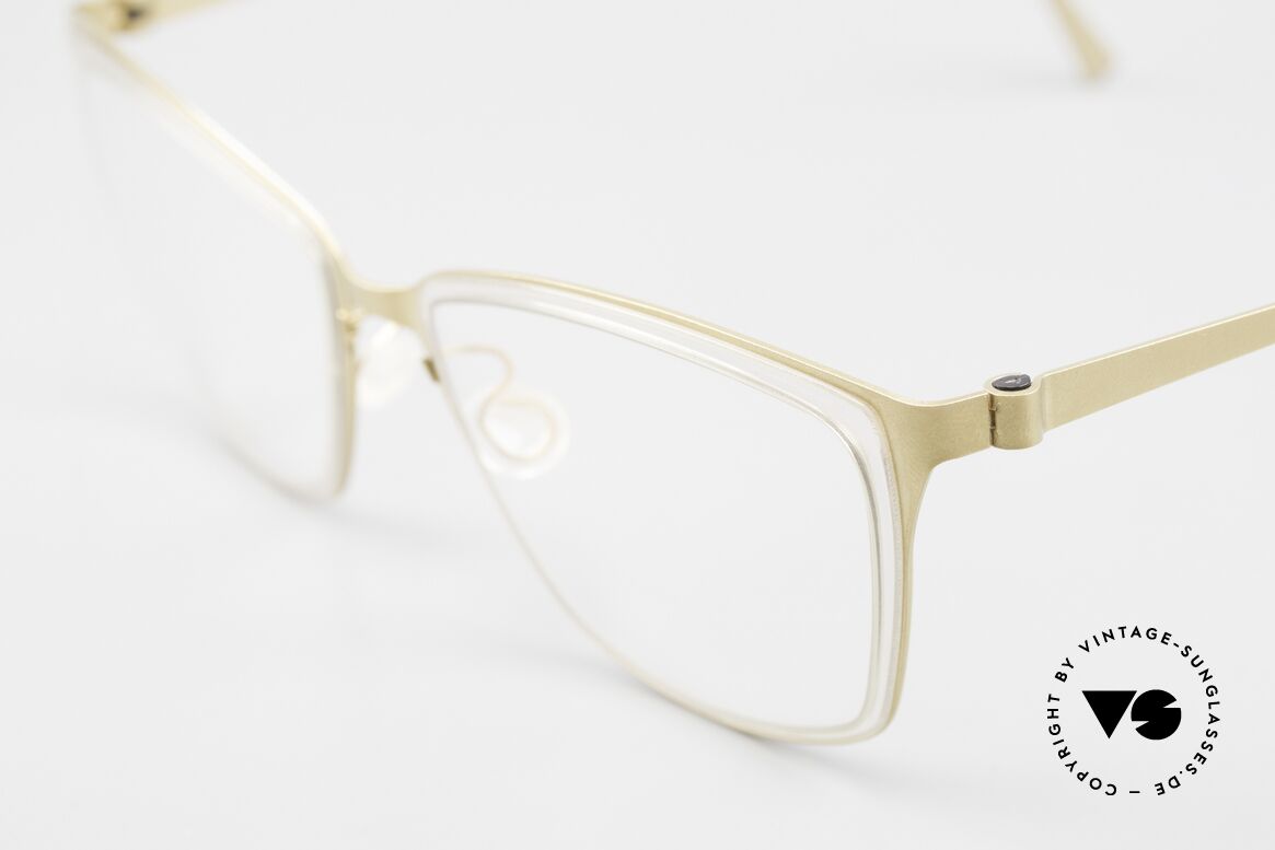 Lindberg 9713 Strip Titanium Damenbrille Klassisch Gold, kann schon jetzt als 'vintage Lindberg' tituliert werden, Passend für Damen