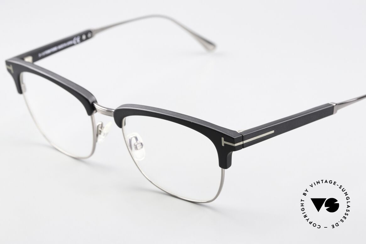 Tom Ford TF5590 Made in Japan Designerbrille, ein ungetragenes Original der 2019er TF Kollektion, Passend für Herren