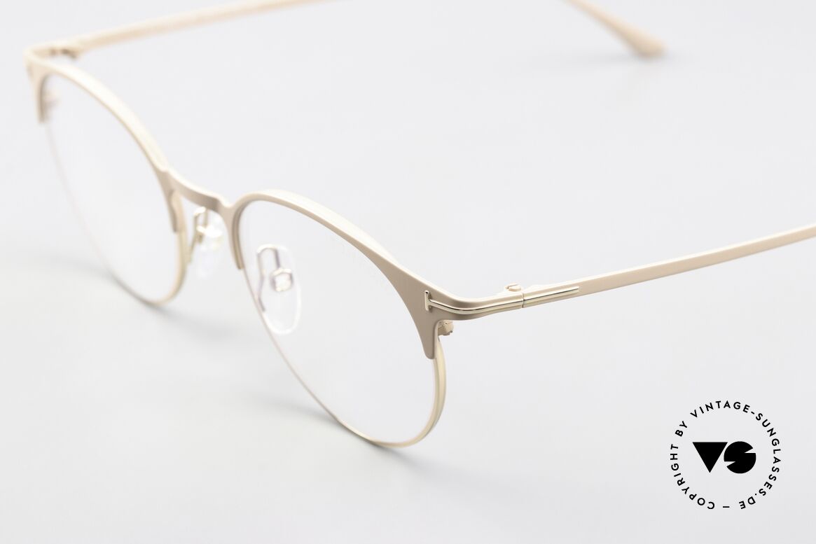 Tom Ford TF5548 Nude Beige Hautfarbe Brille, rundes Panto-Design für Damen & Herren geeignet, Passend für Herren und Damen