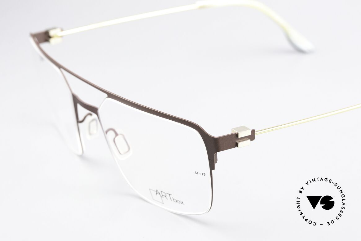 Bajazzo Enzo 4 Brille Technisch Markant, eine Unisex-Metallfassung in dunkelbraun und gold, Passend für Herren und Damen