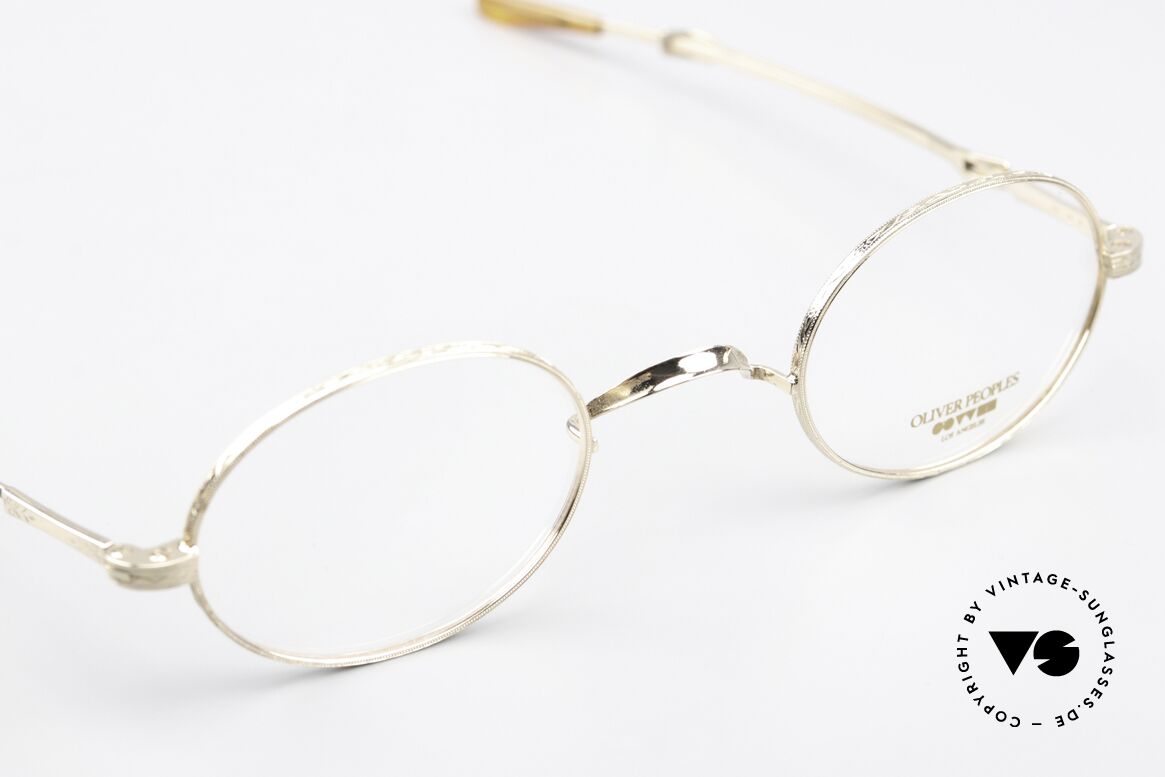 Oliver Peoples OP76G Kleine Brille Made in Japan, ungetragen (wie alle unsere vintage O. Peoples Brillen), Passend für Herren und Damen