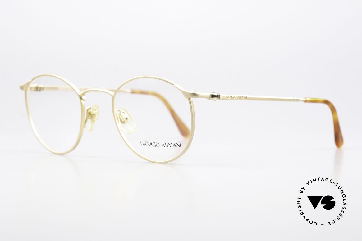 Giorgio Armani 132 90er Brille In Matt Gold, wahre 'Gentlemen-Brille' in fühlbarer TOP-Qualität, Passend für Herren