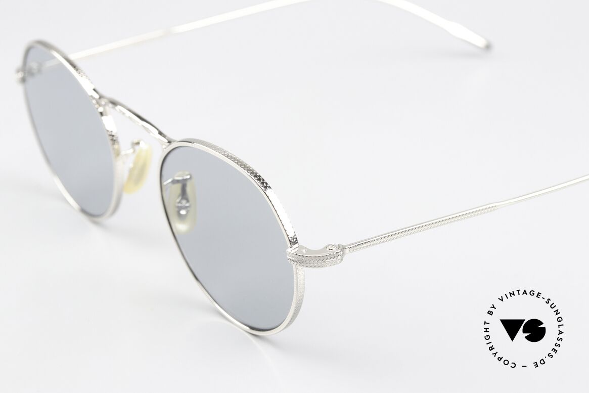 Oliver Peoples M-4 30th Anniversary Edition, Limited Edition zum 30jährigen Firmen-Jubiläum, Passend für Herren und Damen