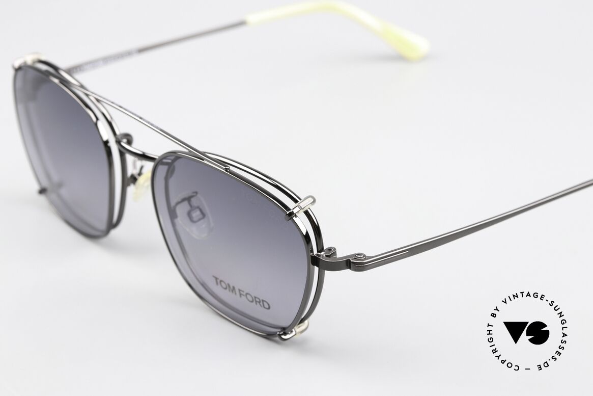 Tom Ford TF5335 Designerbrille Mit Clip On, eckiges Panto-Design mit praktischem Sonnen-Clip, Passend für Herren und Damen