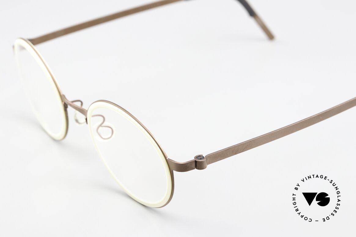 Lindberg 9707 Strip Titanium Runde Titanium Brille Unisex, so zeitlos, stilvoll und innovativ = Prädikat "VINTAGE", Passend für Herren und Damen