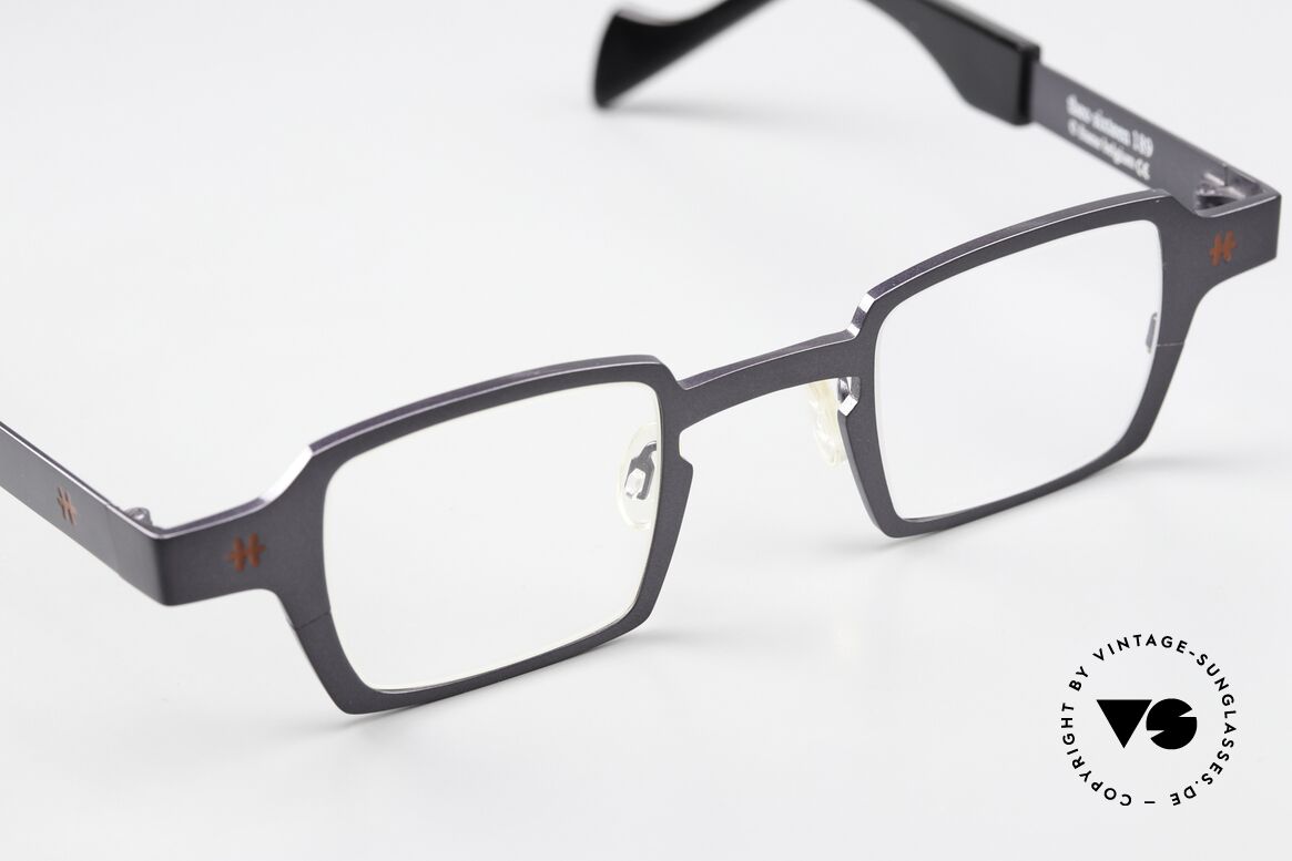 Theo Belgium Sixteen Eckige Designerbrille Titan, ungetragen; wie alle unsere vintage Theo Brillen, Passend für Herren und Damen