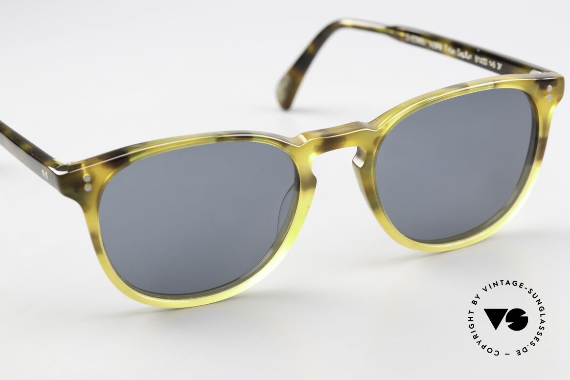 Oliver Peoples Finley Hochwertige Mineral Lenses, ein Herrenmodell aus dem Jahre 2019; made in Italy, Passend für Herren