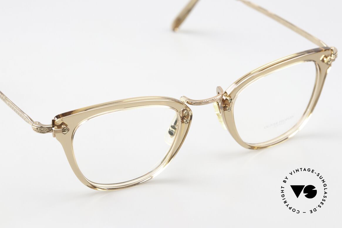 Oliver Peoples Keery Azetat Front Mit Rose Bügeln, ungetragen (wie alle unsere Oliver Peoples Brillen), Passend für Damen