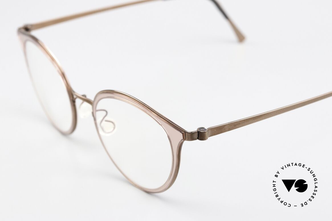 Lindberg 9728 Strip Titanium Sehr Feminines Brillendesign, trägt für uns das Prädikat "TRUE VINTAGE LINDBERG", Passend für Damen