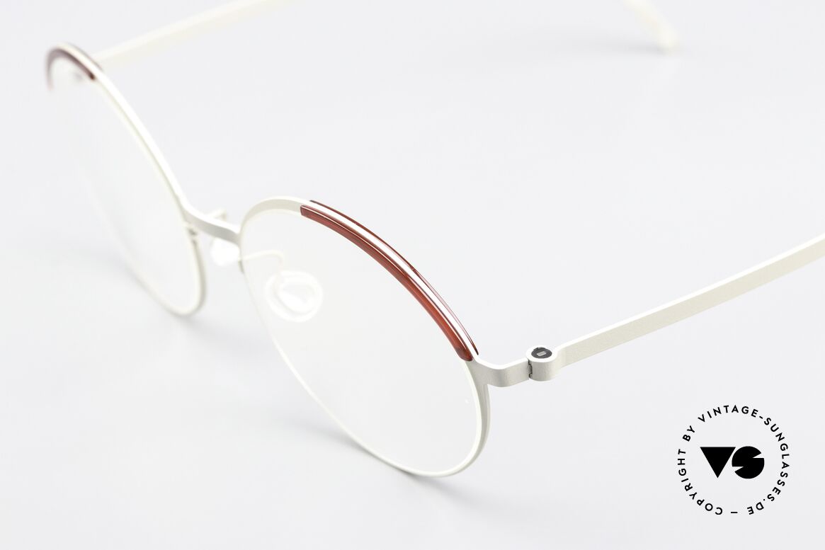 Lindberg 9853 Strip Titanium Designerbrille Für Damen, trägt für uns das Prädikat "TRUE VINTAGE LINDBERG", Passend für Damen