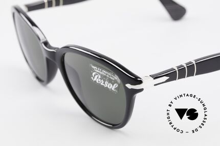 Persol 3025 Damen Sonnenbrille Schwarz, mit Persol Mineralgläsern für 100% UV Protection, Passend für Damen