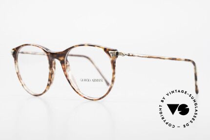 Giorgio Armani 330 Echte Vintage Brille Unisex, tolle Kombination aus Qualität, Design und Komfort, Passend für Herren und Damen