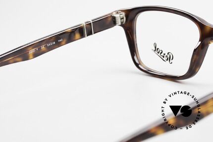 Persol 2895 Klassisch Zeitlose Unisex Brille, eine Neuauflage der alten Brillen von Persol Ratti, Passend für Herren und Damen