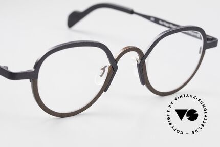 Theo Belgium Magic Mountain Runde Damenbrille Titanium, ungetragen (wie alle unsere vintage Theo Brillen), Passend für Damen