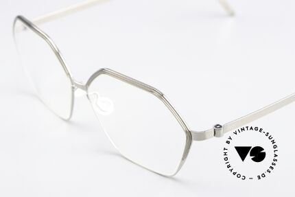 Lindberg 9852 Strip Titanium Designerbrille Für Damen, trägt für uns das Prädikat "TRUE VINTAGE LINDBERG", Passend für Damen