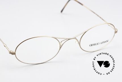 Giorgio Armani 229 Als Schubert Brille Bekannt, sehr puristisch: einfache 'Drahtbrille' mit einem X-Steg, Passend für Herren und Damen