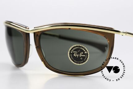 Ray Ban Olympian I Altes Made in USA Original, ungetragen (wie alle unsere 90er vintage Ray Bans), Passend für Herren